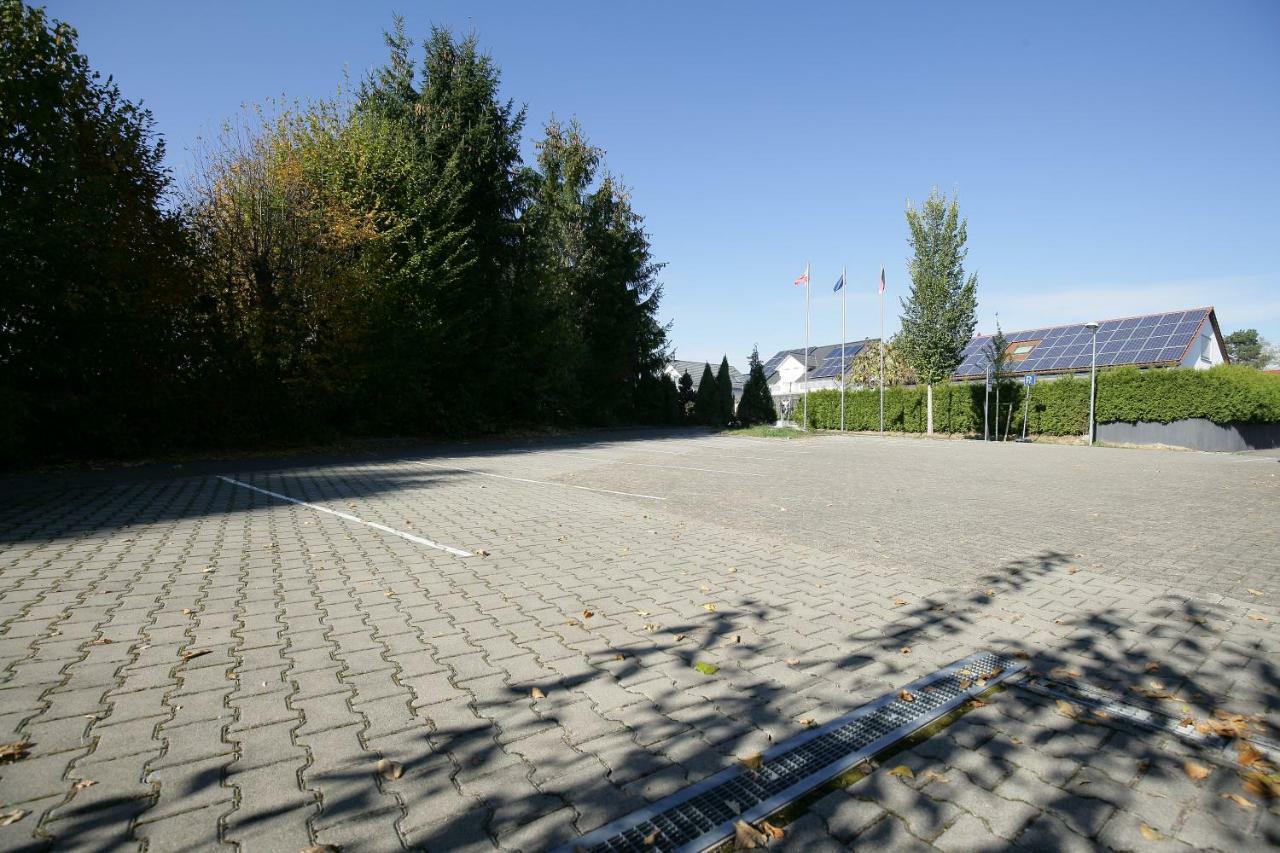 Apartments Am Baronenwald Göppingen Exterior foto